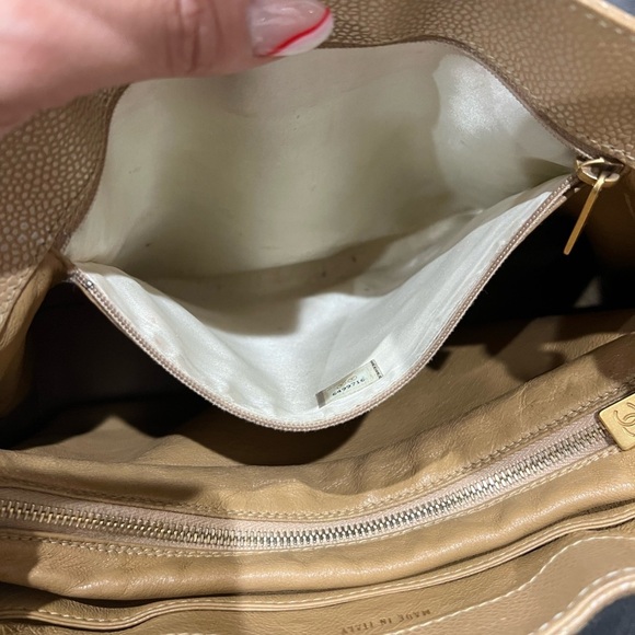 Rare Iridescent CHANEL Kelly Shopper Bag - Picture 13 of 17